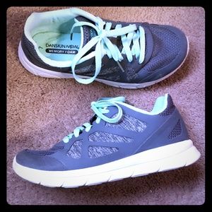 Danskin now sneakers